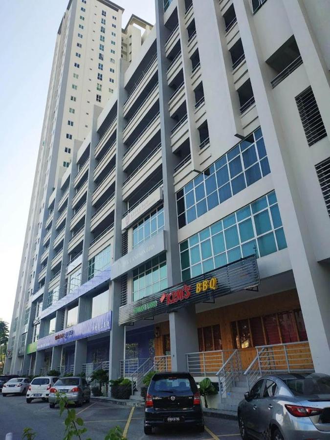 Straits Garden Suites By Yen'S Sojourn George Town Exterior foto