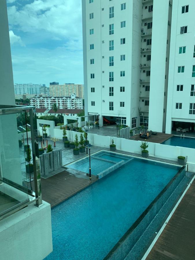 Straits Garden Suites By Yen'S Sojourn George Town Exterior foto